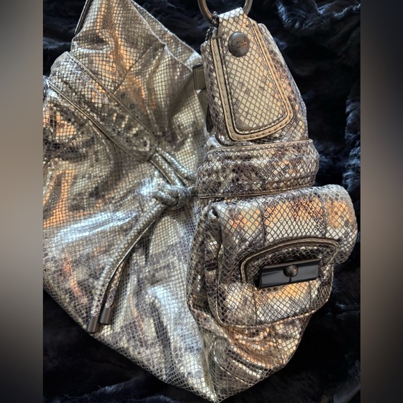 Authentic vintage, silver snake skin coach bag comes with dust bag - Picture 9 of 9